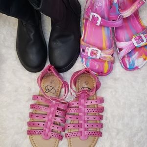 Girls Shoe Bundle w/Free Gift
